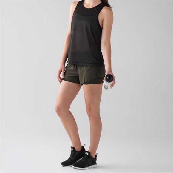 Lululemon Squad Goals Shorts in olive - Picture 2 of 8